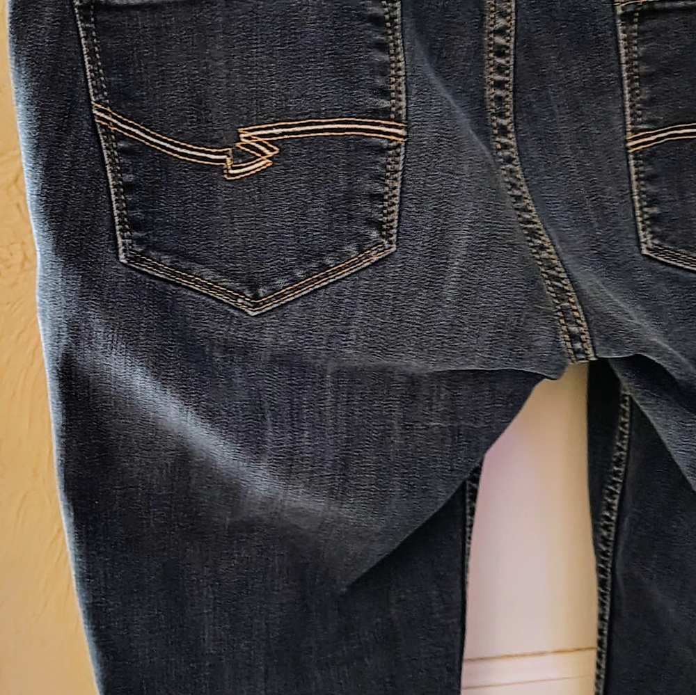 Women's Ana Skinny Petite 30/10P Jeans. Very Good Condition. - Picture 7 of 12